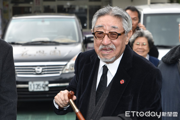 87歲孫越病逝張小燕悼念：孫叔叔走得安詳