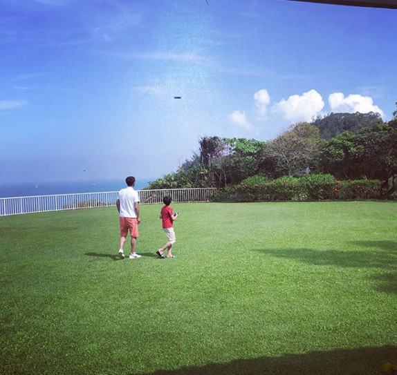 大美女李嘉欣27億豪宅大曝光！無敵大海景+草地大到像公園將，好奢華啊~