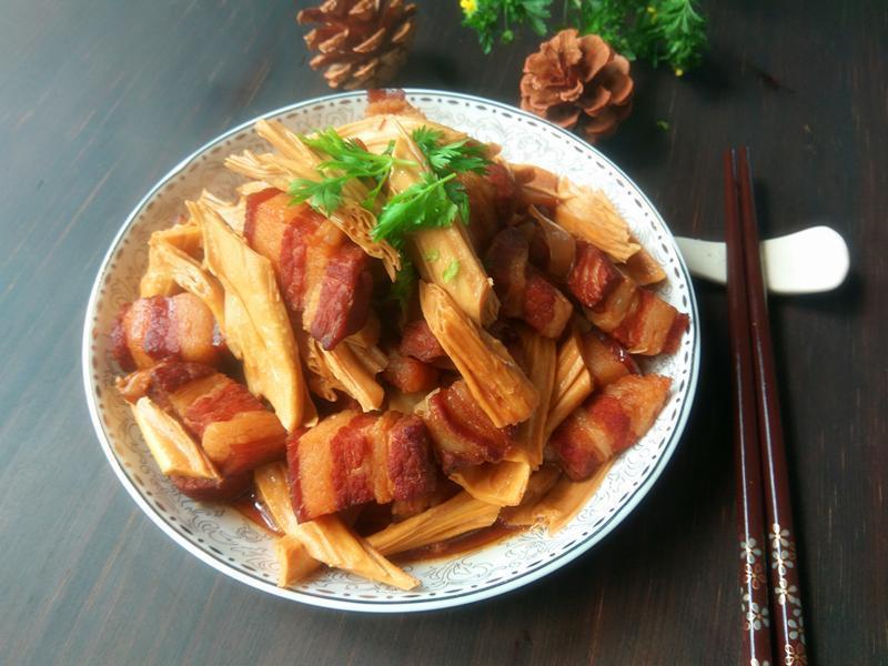 紅燒肉肥而不膩，加入它一起燒，意想不到的好吃，分享4種做法 