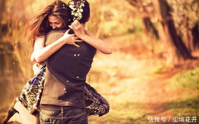 老婆順產生女兒，滿月後同床，伸手摸到樣東西，我愧對父母提離婚！