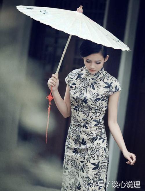 心理測試：四個旗袍選一個，測試你婚後依然女人味十足嗎？ 