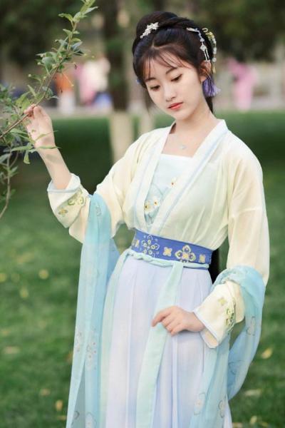 心理測試：測你能看穿男人的心思嗎！4位古風美女，哪位是小妾？ 