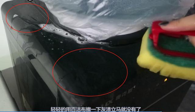 牙膏擠進白酒裡效果太厲害了，解決了很多人的困惱，試過的都誇好 