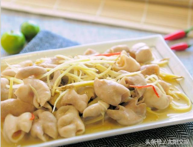 「薑絲配大腸」又酸又下飯，吃了一口停不下來，直喊我還要！ 