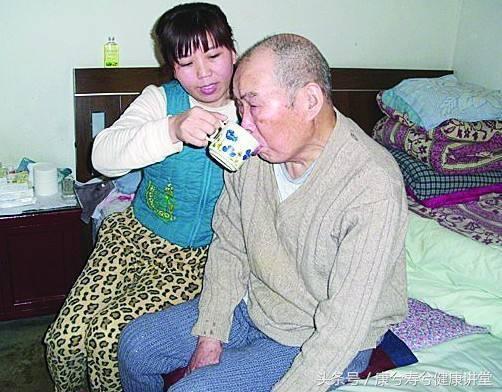 中風前兆有規律！最早半年前，最晚發作前1天！
