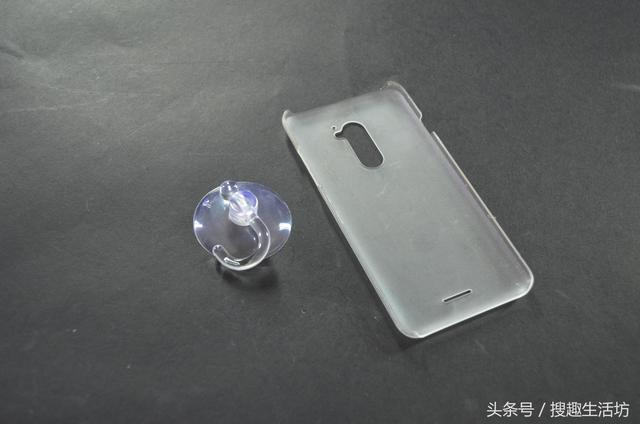 用舊的手機殼別扔了，改造一下放在家裡，超實用，人人見了都夸好