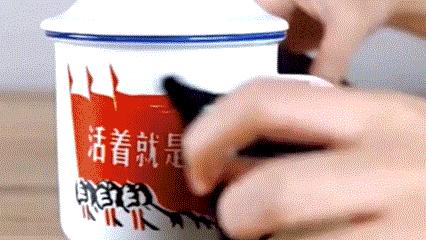 【實用經驗】舊衣服先別扔，聰明人用它套被子，既省空間又省事！好厲害啊！ 