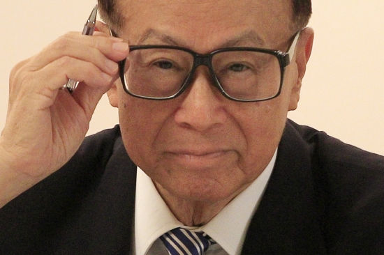 李嘉誠出面警告：2017，不管你是誰，請遠離「這2種人」！ 