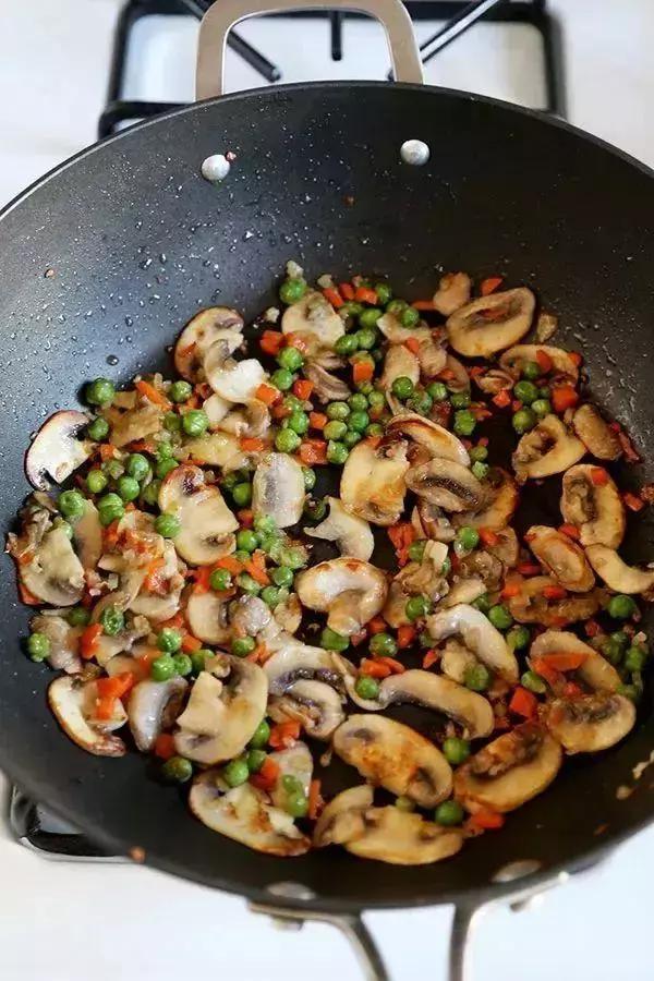 吃了30年的蛋炒飯，居然是錯的！趕快來看看最正確做法！ 