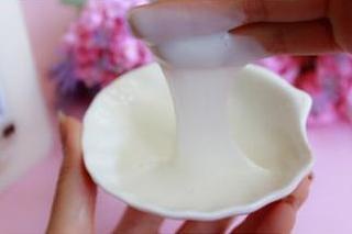 鼻子上難看的（小顆粒），教你三招強力去除，一周之後皮膚細膩似牛奶！歡迎分享！ 