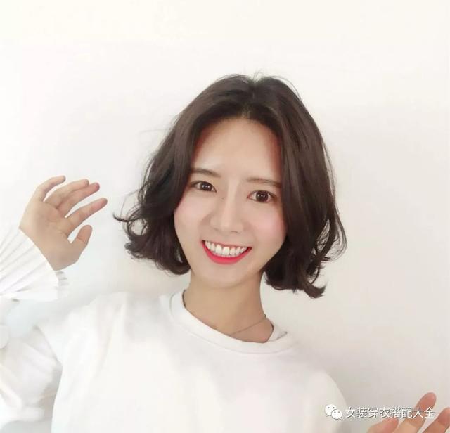 「圓臉」女孩子剪什麼樣的髮型最顯瘦？趕緊收藏這篇，顯瘦簡直不要太明顯啊！