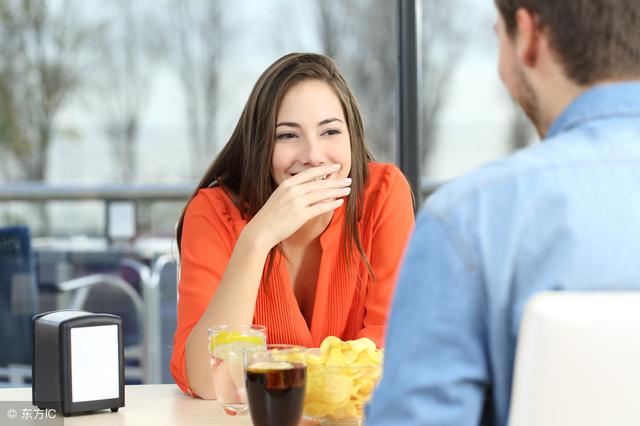「口臭」被人嫌棄？有沒有好的「解決辦法」？只要一招，讓你瞬間口氣清新！
