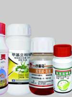 床墊用久了萬能的小蘇打，洗菜去農藥，拿來「洗腳」竟還有這種功能！？ 