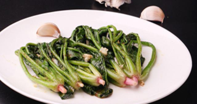 菠菜「14種做法」趕快收藏，天天變著吃，跟大力水手一樣頭好壯壯！ 