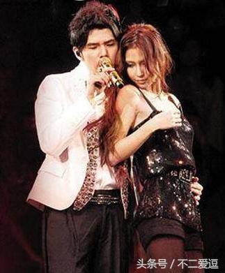 明星走紅前工作曝光：張柏芝舞女，李若彤空姐，baby亮了 !