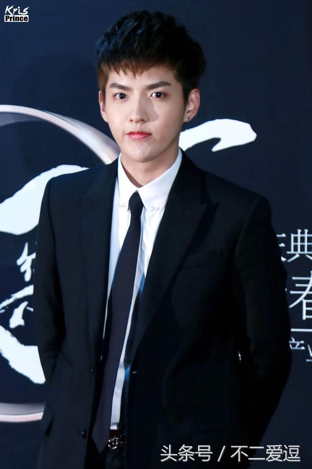 明星走紅前工作曝光：張柏芝舞女，李若彤空姐，baby亮了 !