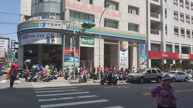 還沒開門就大排長龍...好心網友分享「免排隊秘技」實測成功！鄉民大推：超實用