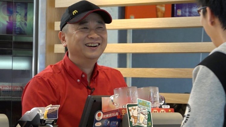 麥當勞奧客沒有極限！店員曝光奇葩特製前十名…「10.板烤雞腿堡要去皮」！