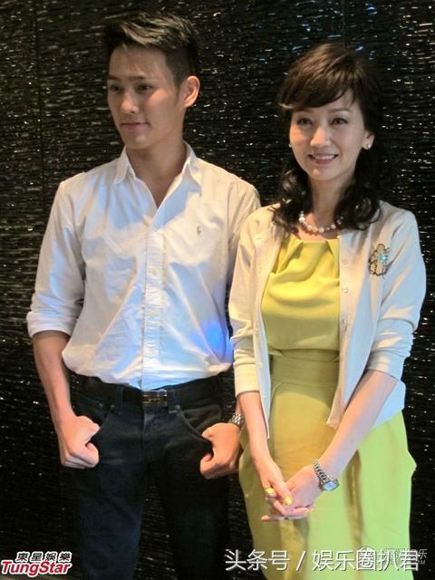 63歲趙雅芝與兒子合照似情侶，『 但網友卻紛紛注意到她的腳』… 
