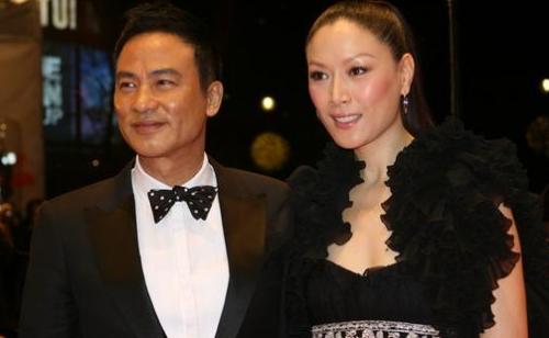 出道40年零緋聞，娶了國際名模為妻，連地方老大都敬畏他三分！ 