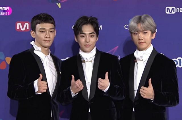 [EXO][新聞]180510 CBX 1位持續進行中！《Blooming Days》登上GAON專輯月榜1位！ 