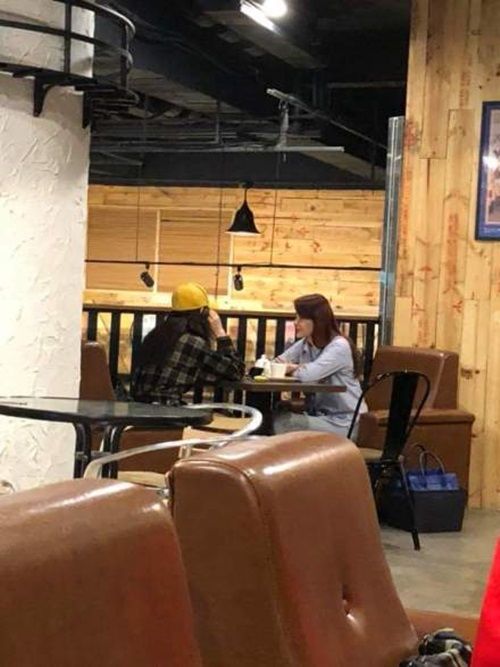亞洲最美！女神子瑜回台南「陪媽媽過節」粉絲捕捉她甜笑萌炸：太可愛了！ 