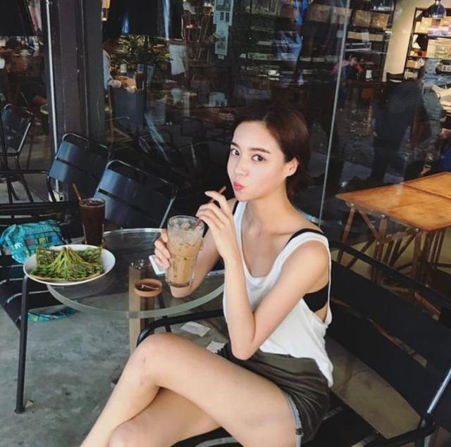 韓國女子因長相酷似Angelababy而走紅，擁有13萬粉絲追隨 