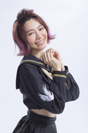 想入非非！大馬女神林明禎Cosplay多種角色,「水手服學生妹」造型索到流鼻血 