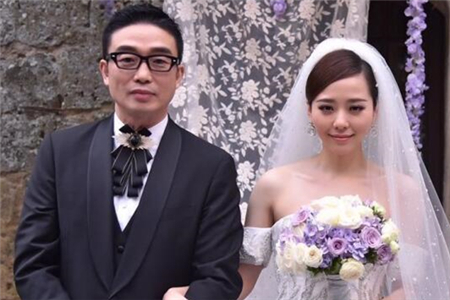 張靚穎曝離婚真相, 右耳被馮珂家暴, 現已失聰 