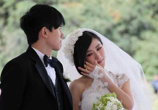 劉詩詩的婚鞋，昆凌的婚鞋，謝娜的婚鞋，全都輸給了她！