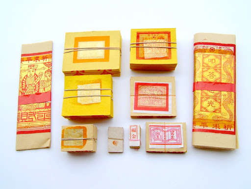 為什麼金紙不能『整疊燒』？阿嬤的回答讓網友恍然大悟！
