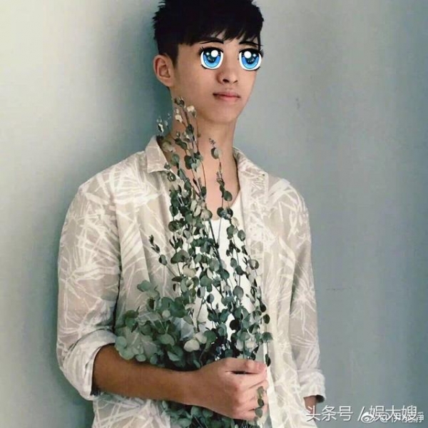 伊能靜兒子正面照終於曝光，再看女兒照片真的嚇死，網友：兩個爸爸基因太強大！ 