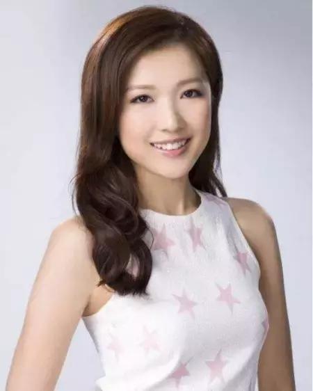 李澤楷新女友被寵得過分，生日送一億，女友顏值讓人唏噓...