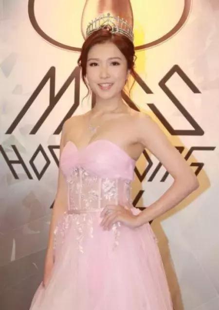 李澤楷新女友被寵得過分，生日送一億，女友顏值讓人唏噓...