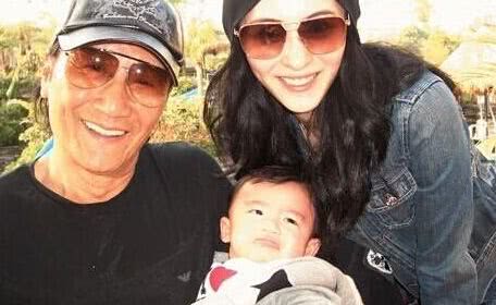 謝賢上億資產留給張柏芝母子惹兒子不滿？張柏芝六字回應，謝賢老淚縱橫！