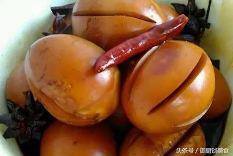 大廚教你做鄉巴佬滷蛋的四個絕招，用了20年的老方子，味道一絕！