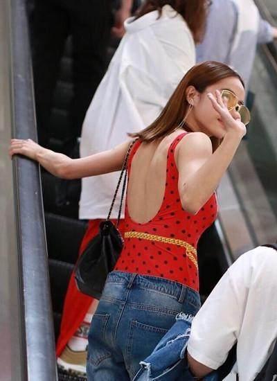 穿連體褲無法上廁所的蔡依林，再次放大招，網友：聞到味了！