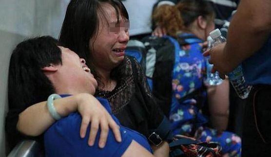 閨女去婆家睡了一晚，回來總撓背，掀開衣服看她後背，我哽咽報警