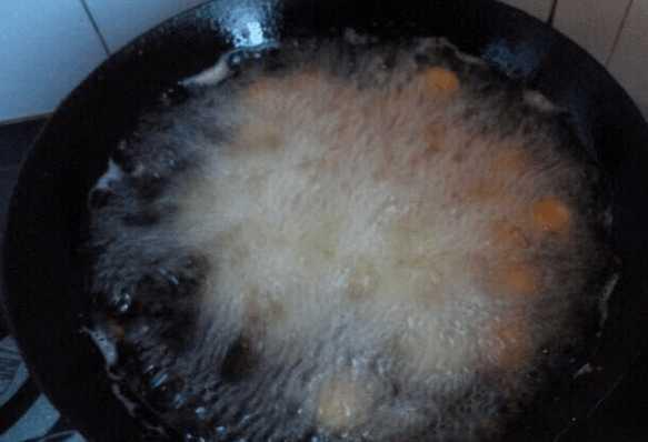 老婆把「雞蛋打在豆腐里」我罵她亂來！沒想到等了5分鐘，只顧著吃了！