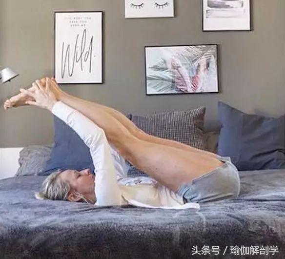 每天5分鐘「睡前瑜珈及拉筋」，改善睡眠讓你隔天精神滿滿！ 