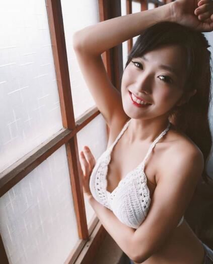 台南最正護理師！「身材跟南台灣一樣熱情」制服底下的身材　一脫下後病人直噴鼻血！