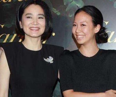 翁虹的女兒，林青霞的女兒，邱淑貞的女兒，都輸給了她的女兒！
