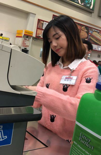 他在中和好市多被正妹店員煞到！「原來是超可愛工讀生」上網求神...結果真的神到了！