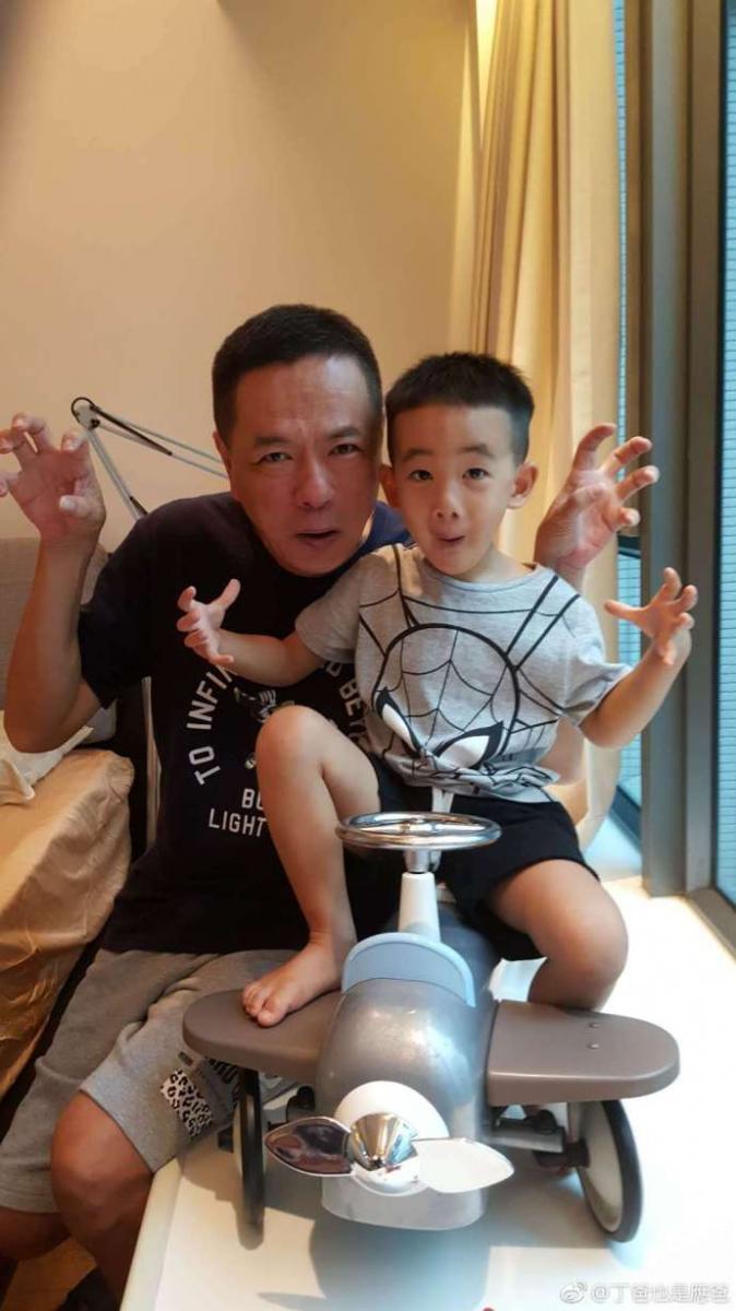 下巴脖子連成一線·小小春變胖了！