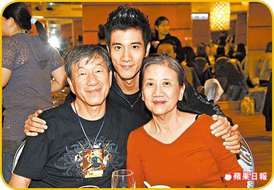 優質偶像「王力宏」家族3代竟都是「高學歷」！看到他奶奶的來頭後我已經佩服得說不出話了！教育真的很重要阿～ 