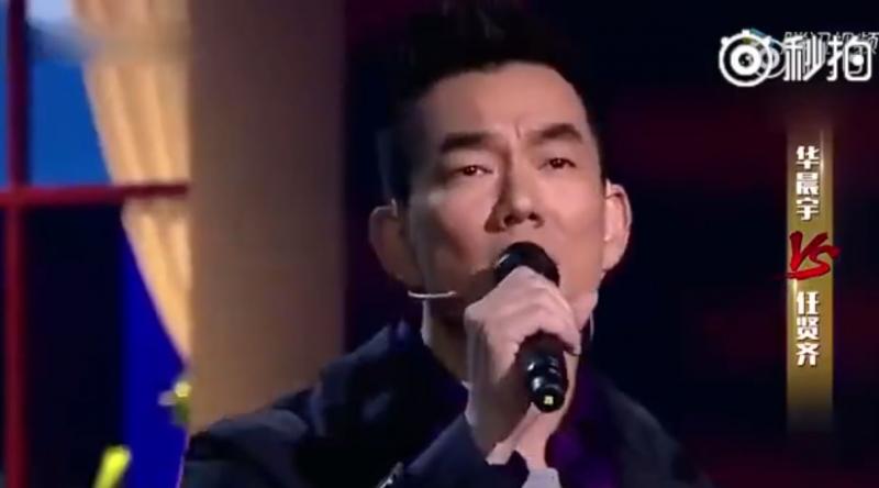 張柏芝驚喜現身！與任賢齊罕見合唱「重現16年前經典畫面...」現場來賓都跟著心痛！ 