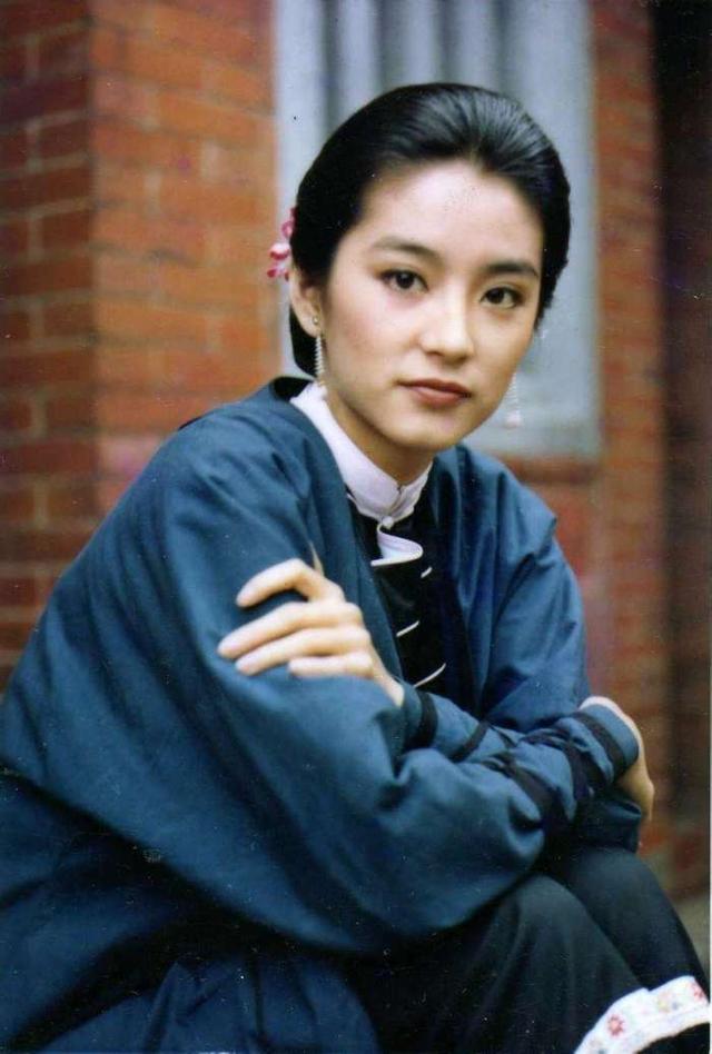 這才是林青霞的真實面目，謝賢前妻的現任老公內幕獨家爆料 