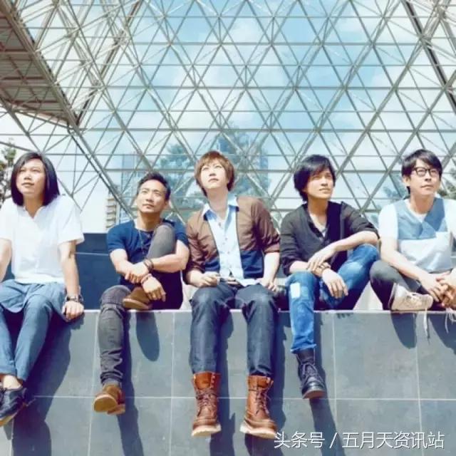 關於愛情，懵懵懂懂的像極了這5首歌五月天的愛情五部曲！ 