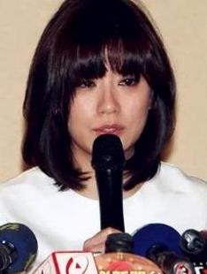 賈靜雯曾遭豪門婆婆凌虐「逼下跪道歉」！結果修傑楷的媽媽卻「這樣對她」...讓她忍不住痛哭！ 