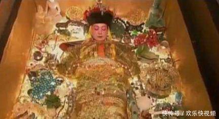 慈禧最愛的2件女性私人用品，一件頻繁使用，另一件卻羞於見人！
